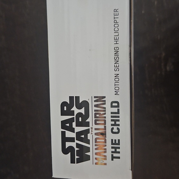 Star Wars The Child Motion Sensing Flying Toy - Picture 10 of 11